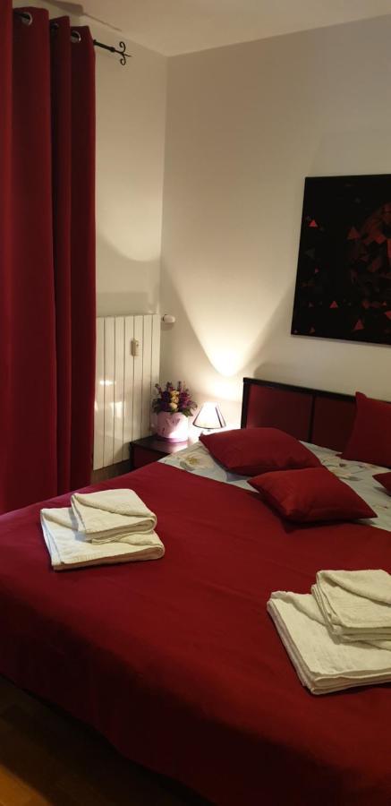 סינאיה Emma Apartament מראה חיצוני תמונה