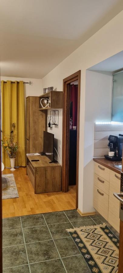 סינאיה Emma Apartament מראה חיצוני תמונה